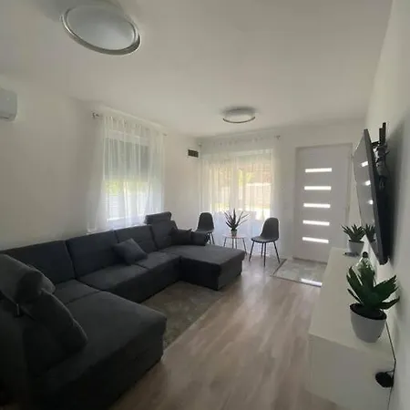 Lipi - Away From * Balatonszárszó