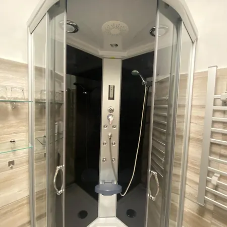 Lipi - Away From Vakantiehuis Balatonszárszó