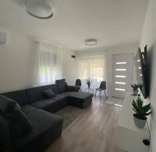 Lipi - Away From * Balatonszárszó